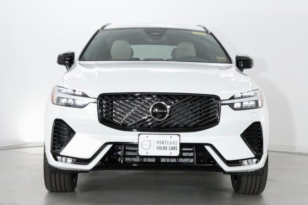 New 2026 Volvo XC60 B5 Plus SUV