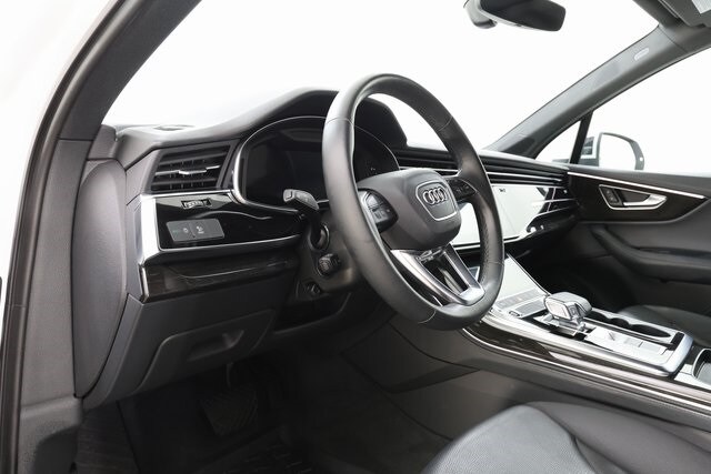 2022 Audi Q7 55 Premium photo 2