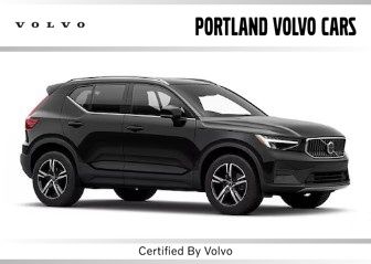 2025 Volvo XC40 B5 Core Bright AWD's photo