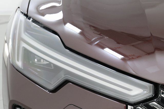 2026 Volvo XC90 Plus - Photo 11