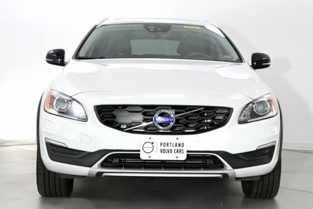 Used 2017 Volvo V60 Cross Country T5 AWD Platinum Wagon