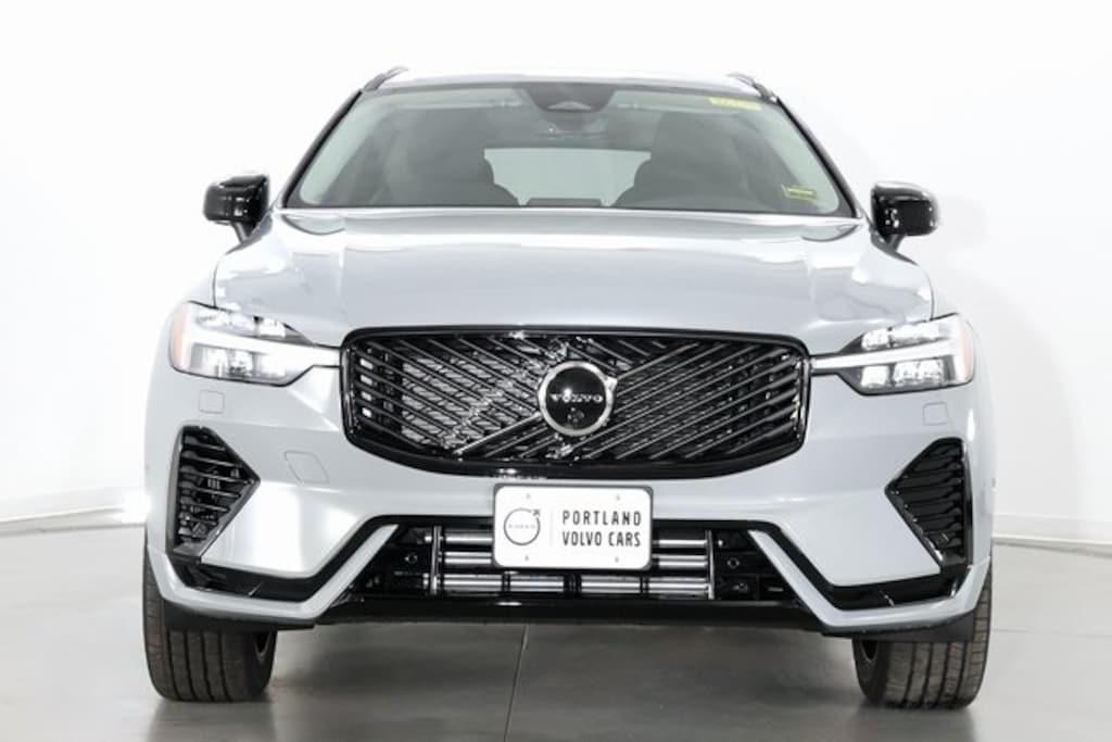 New 2026 Volvo XC60 plug-in hybrid T8 Plus SUV