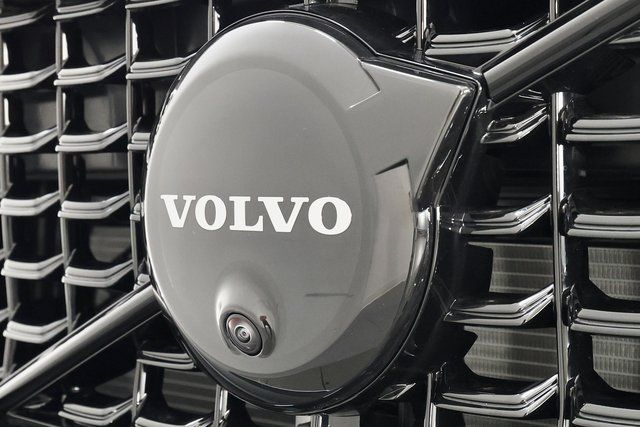 2026 Volvo XC40 Ultra Black Edition - Photo 12