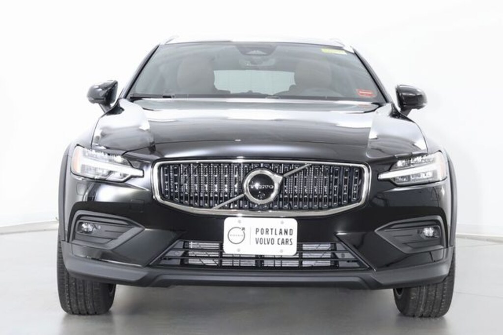 New 2026 Volvo V60 Cross Country B5 Plus Wagon