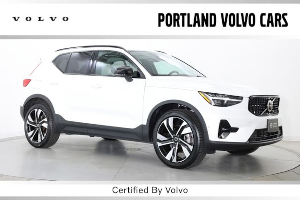 Certified 2023 Volvo XC40 B5 AWD Ultimate Dark SUV