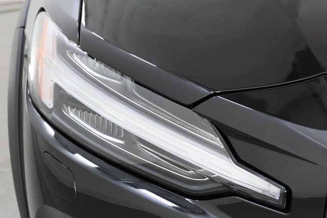 2026 Volvo V60 Cross Country Plus - Photo 11