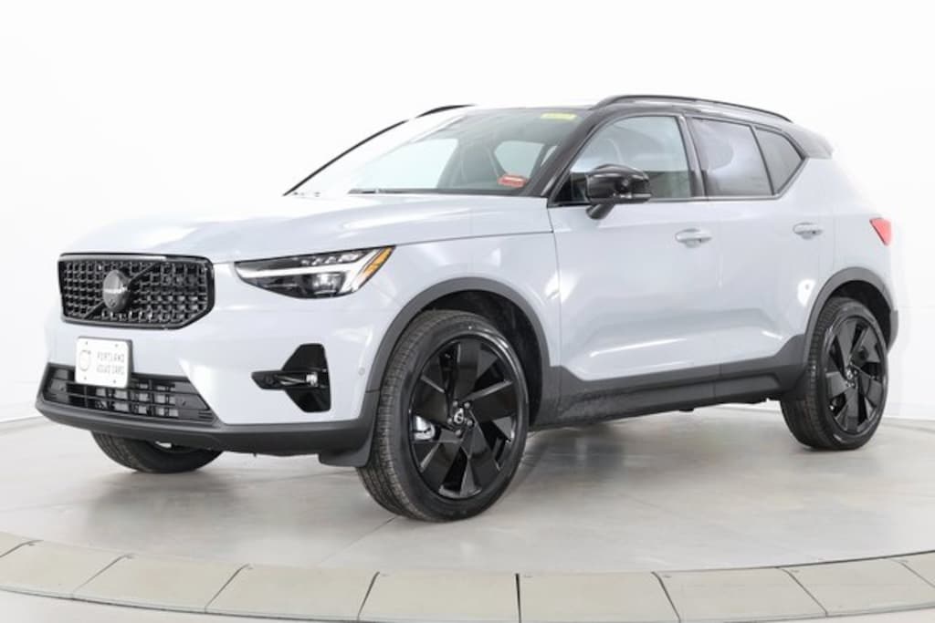 New 2026 Volvo XC40 B5 Ultra Black Edition SUV