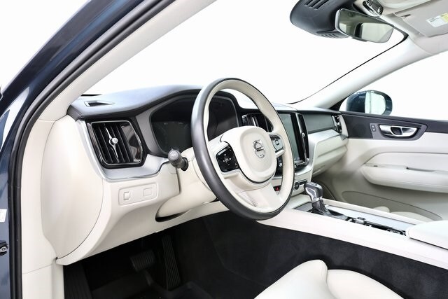 2018 Volvo XC60 T6 Inscription photo 2