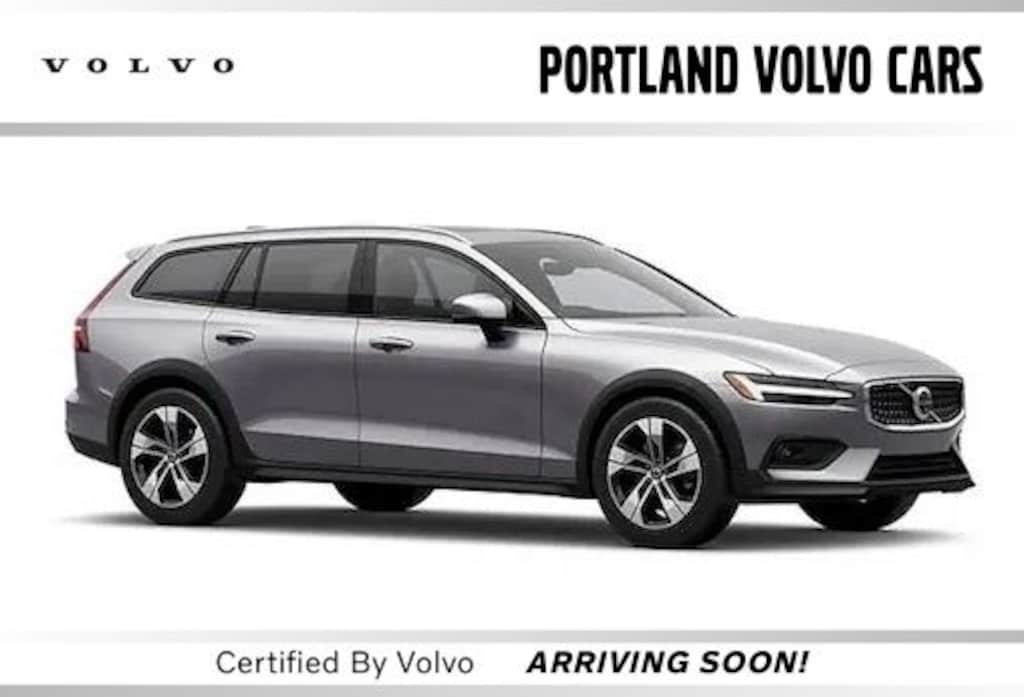 Used 2025 Volvo V60 Cross Country B5 Plus Wagon