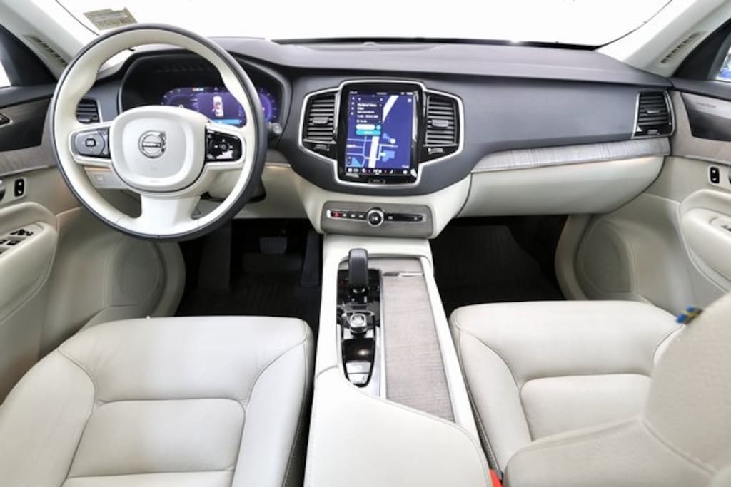 Certified 2023 Volvo XC90 B5 AWD Plus SUV