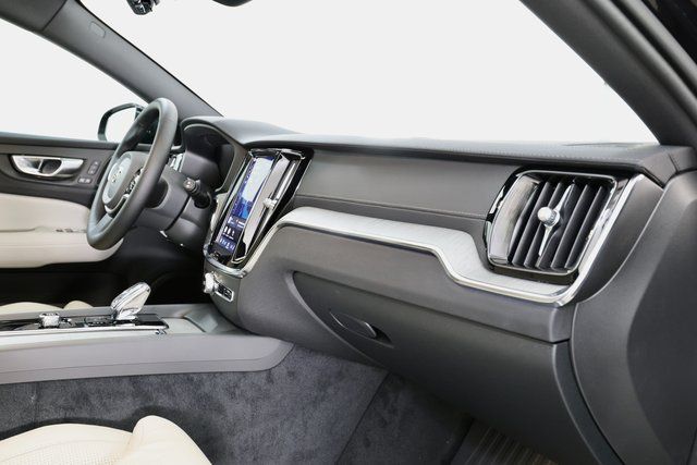 2026 Volvo V60 Cross Country Ultra - Photo 20