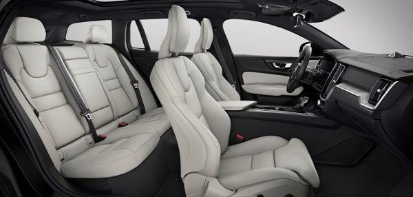 V60_Cross_Country_Interior_600.jpg