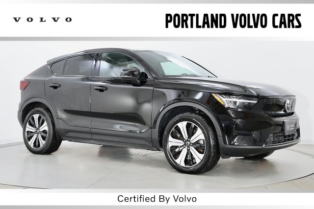 2023 Volvo C40 Core's photo