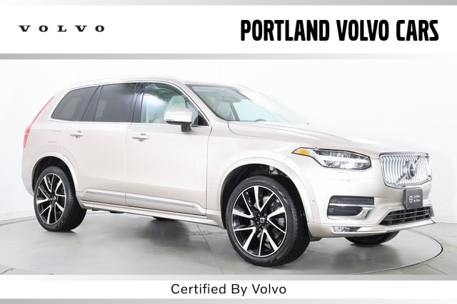 2023 Volvo XC90 Plus's photo
