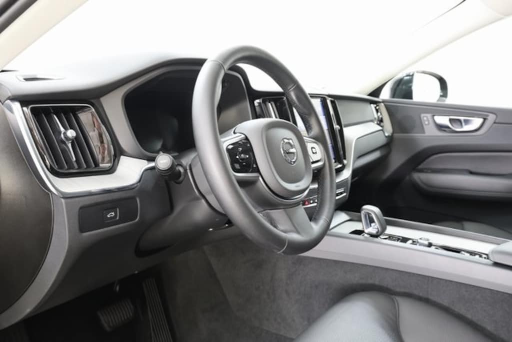 Certified 2025 Volvo XC60 B5 Plus SUV
