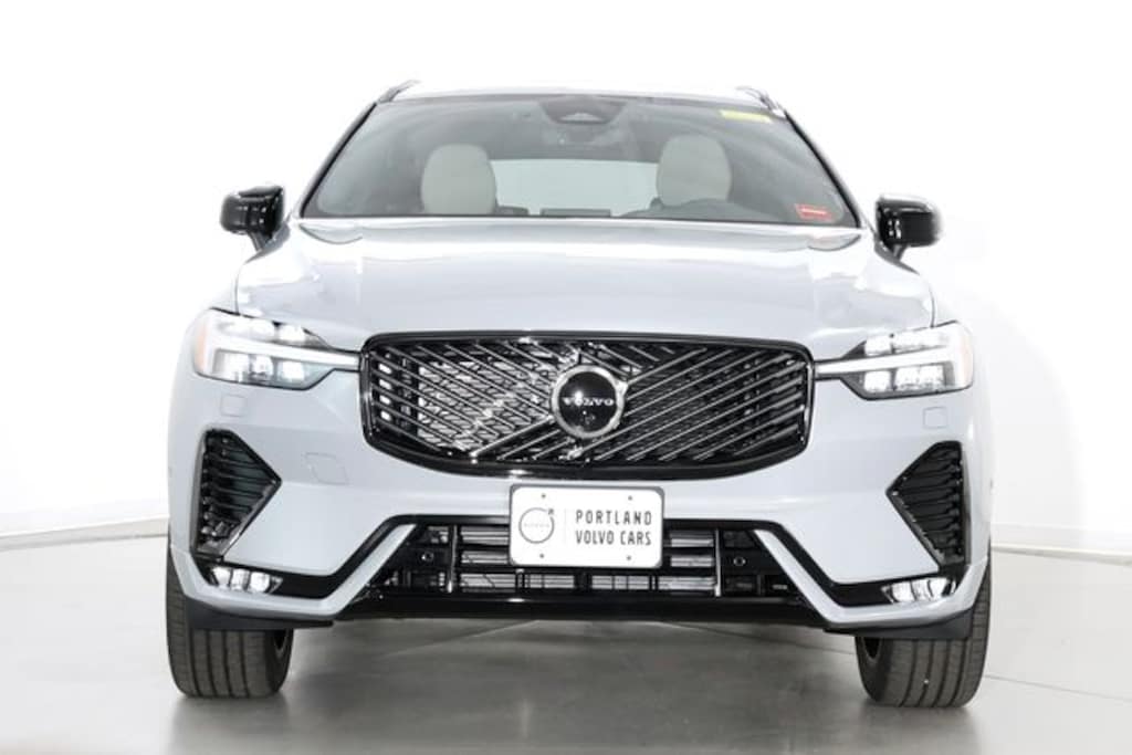 New 2026 Volvo XC60 B5 Plus SUV