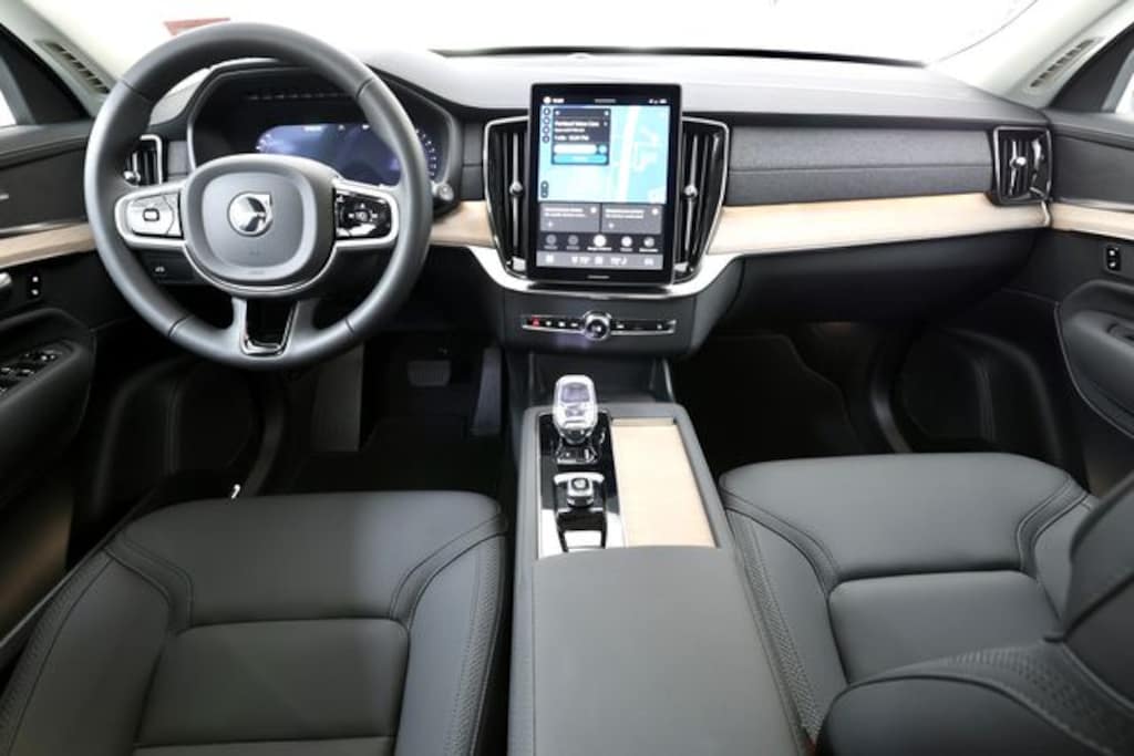 New 2026 Volvo XC90 B5 Core SUV