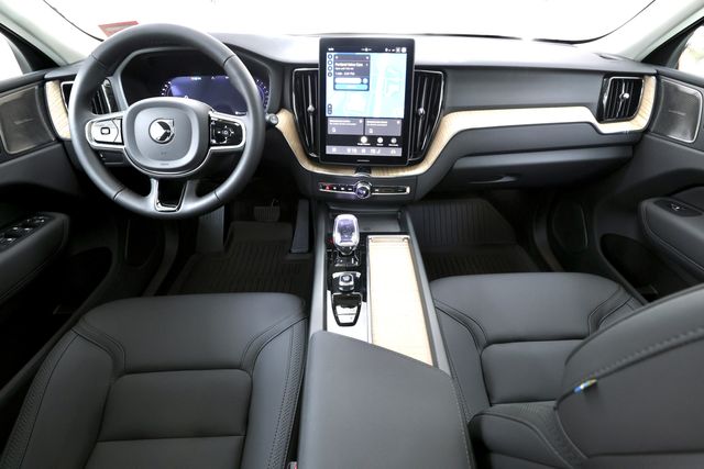 New 2027 Volvo XC60 B5 Plus SUV