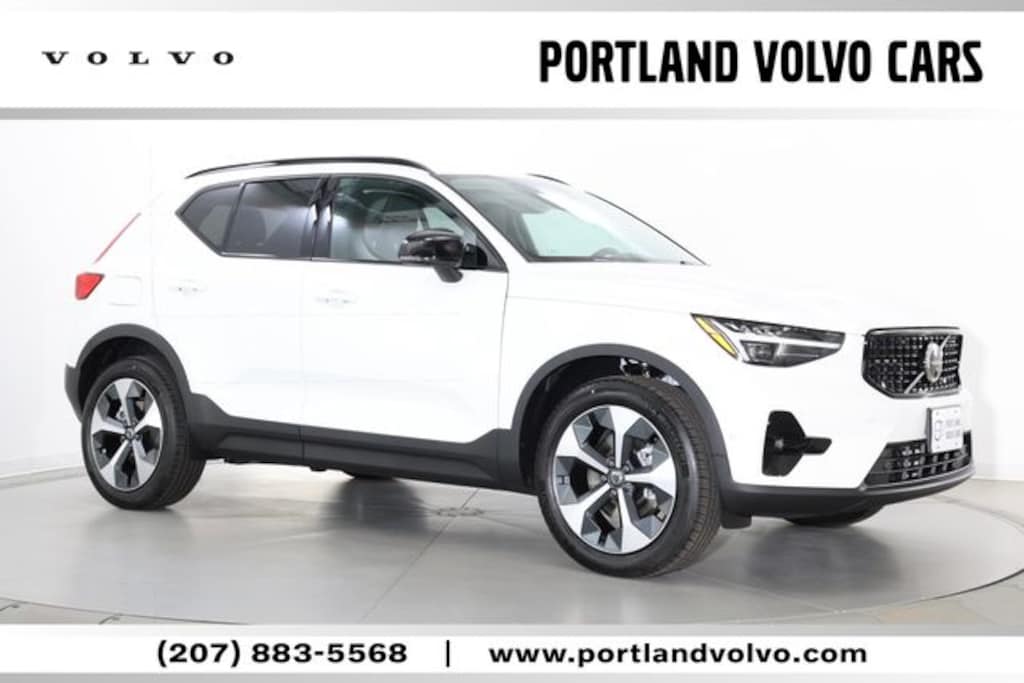 New 2026 Volvo XC40 B5 Plus SUV