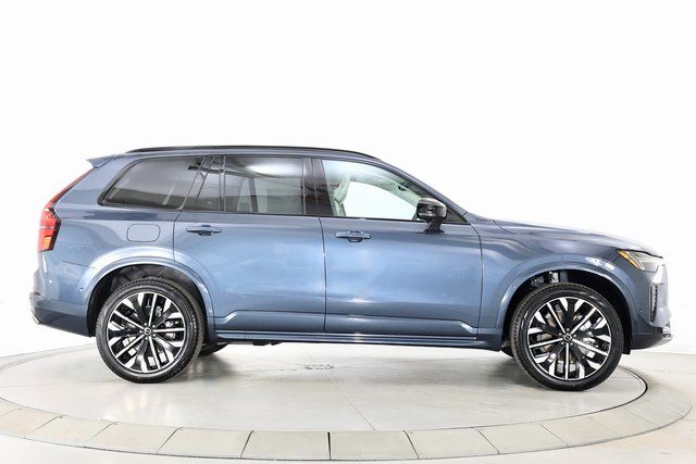 2026 Volvo XC90 Ultra - Photo 9