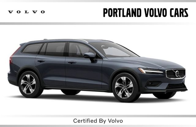 2025 Volvo V60 Cross Country