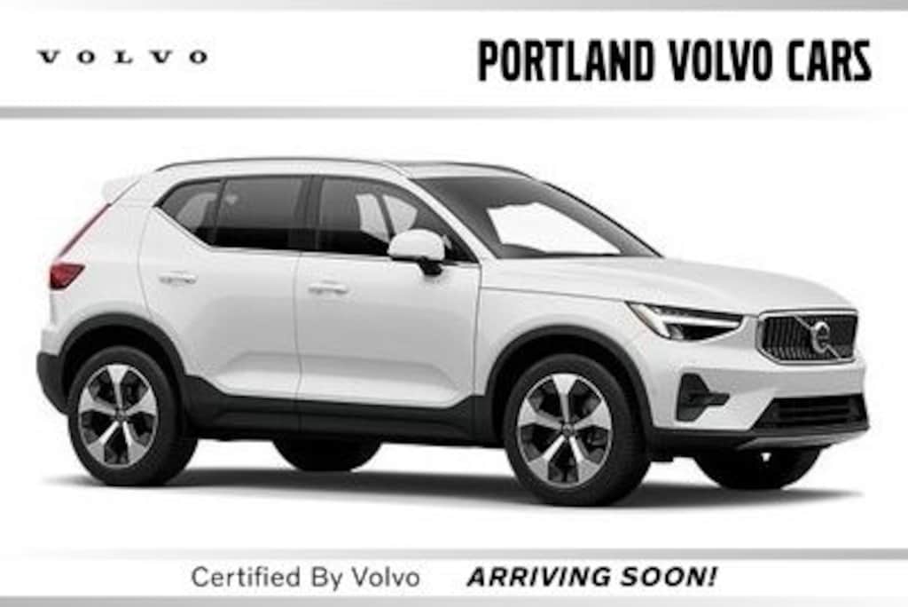 Certified 2025 Volvo XC40 B5 Plus Bright Theme SUV