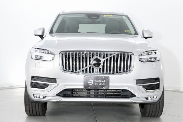 2023 Volvo XC90 B5 AWD Plus photo 3