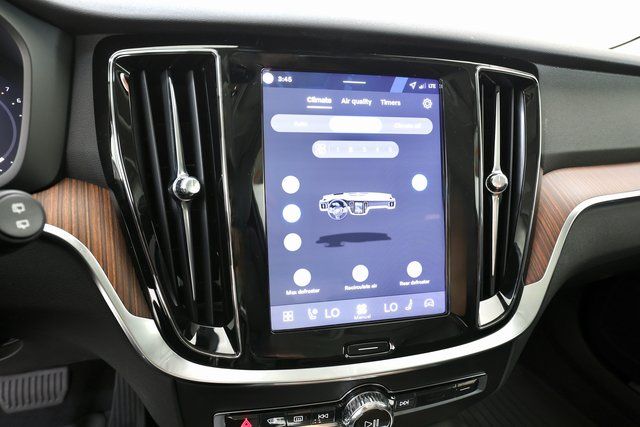 2026 Volvo V60 Cross Country Plus - Photo 24