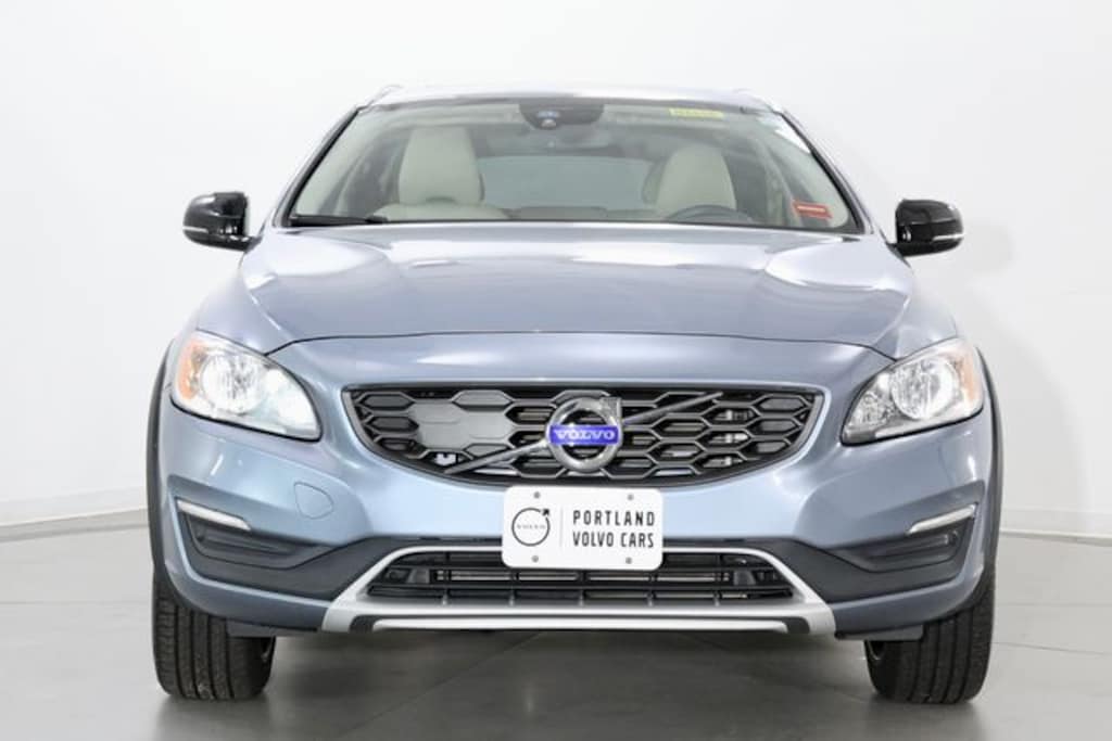 Used 2018 Volvo V60 Cross Country T5 AWD Wagon