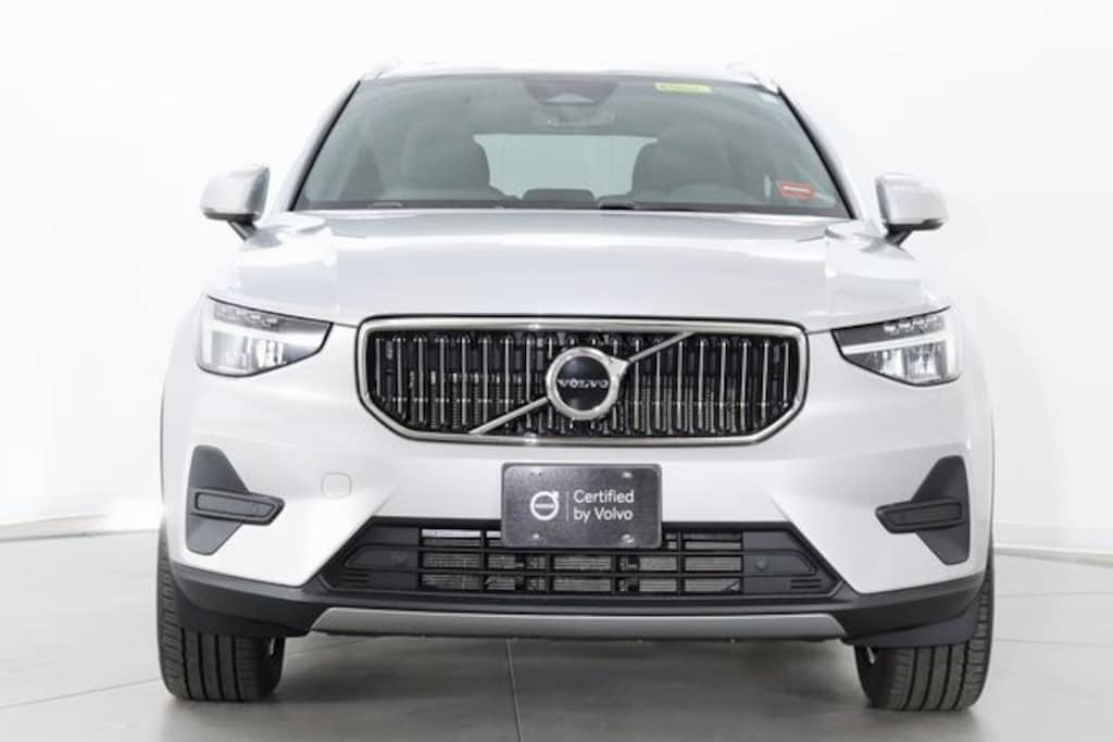 Certified 2025 Volvo XC40 B5 Core Bright Theme SUV