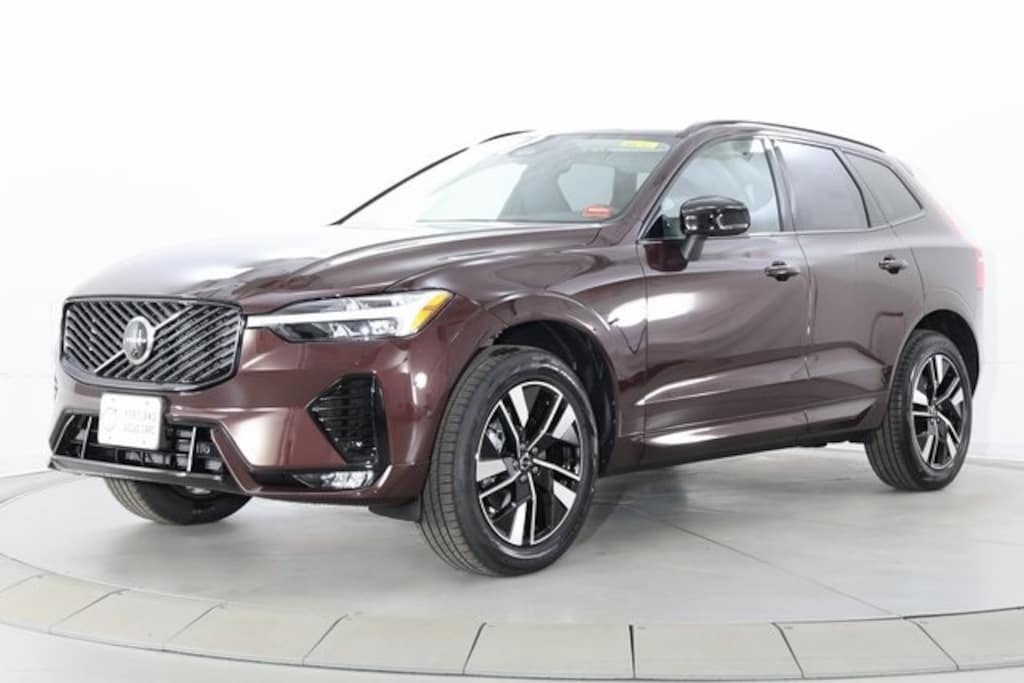 New 2026 Volvo XC60 B5 Plus SUV