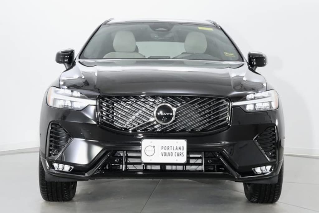 New 2026 Volvo XC60 B5 Plus SUV