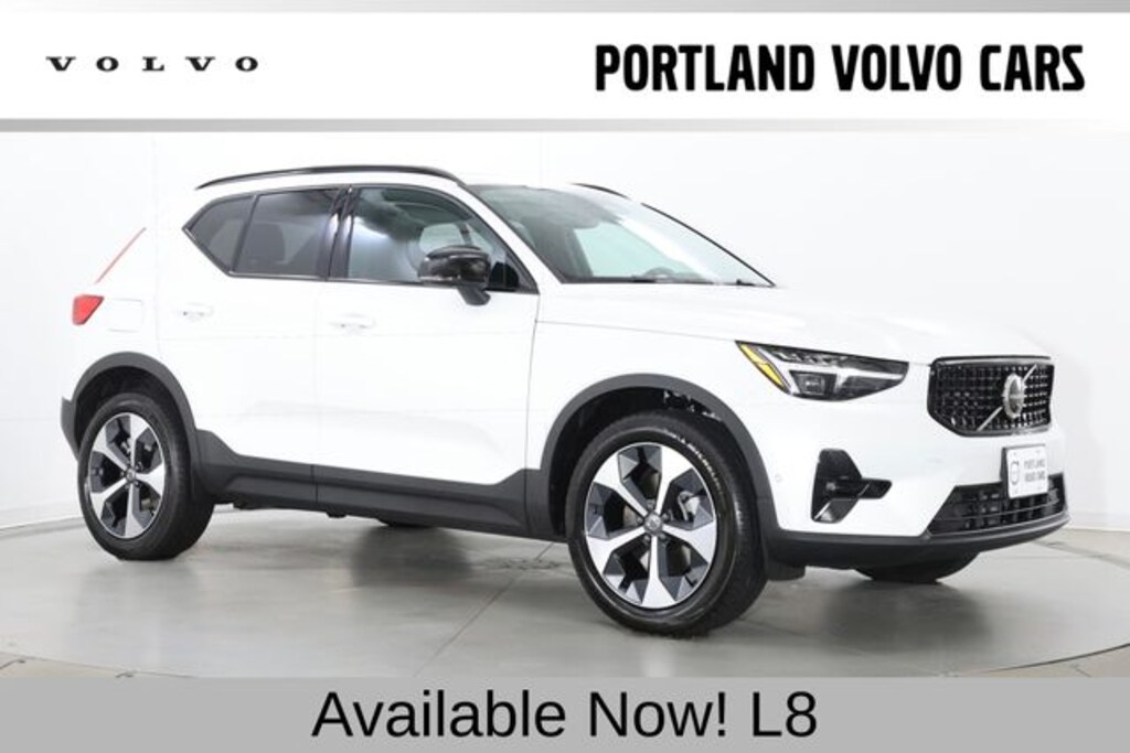 New 2026 Volvo XC40 B5 Plus SUV