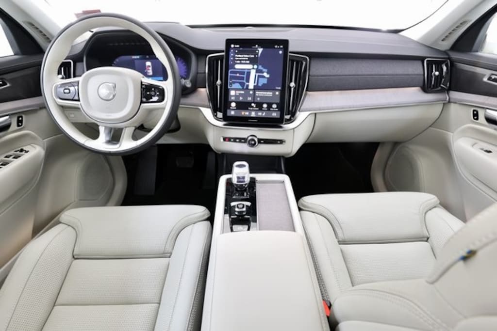 New 2026 Volvo XC90 B6 Ultra 7-Seater SUV