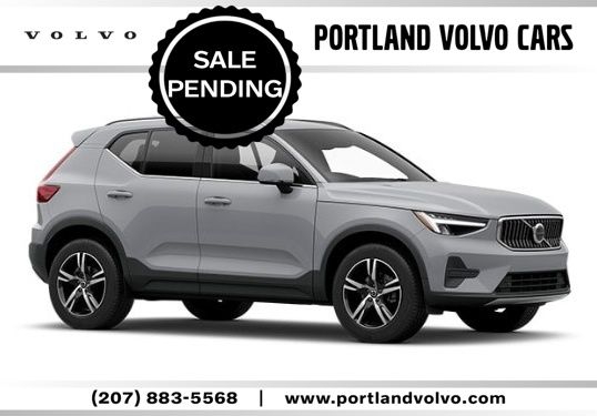 2025 Volvo XC40 B5 Plus Bright AWD's photo