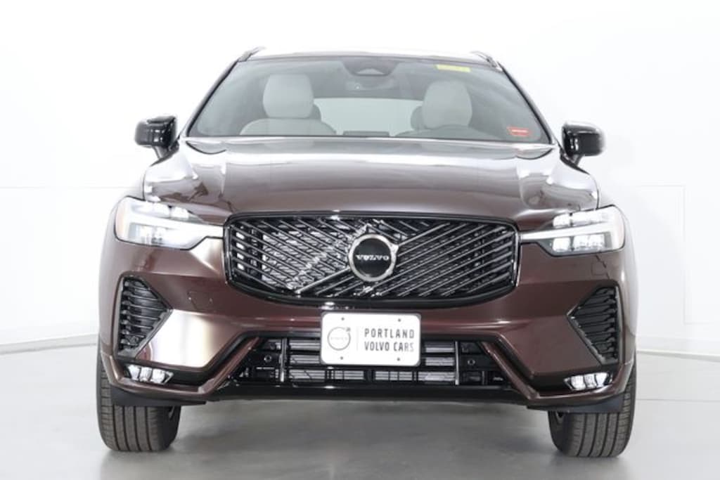 New 2026 Volvo XC60 B5 Core SUV