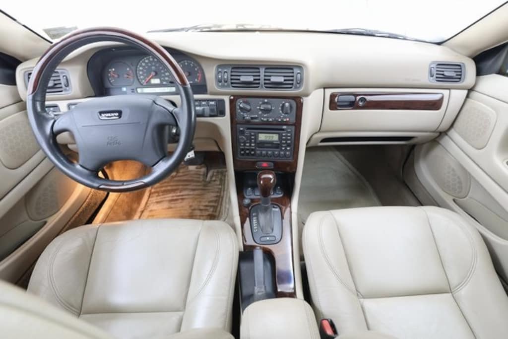 Used 2004 Volvo C70 LT A CV Convertible