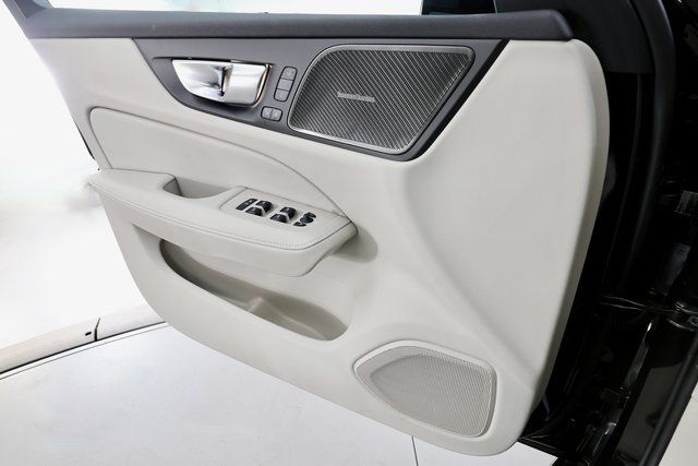2026 Volvo V60 Cross Country Plus - Photo 13
