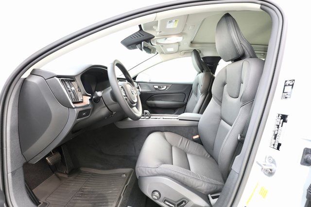 2026 Volvo V60 Cross Country Plus - Photo 14