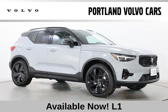 2026 Volvo XC40 B5 Ultra Ultra Black Edition AWD's photo