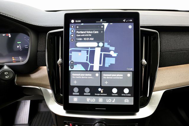 2026 Volvo XC90 Plus - Photo 23