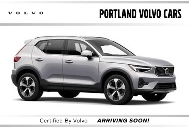 2025 Volvo XC40 Plus's photo