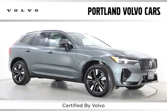 2026 Volvo XC60 B5 Plus Dark AWD's photo