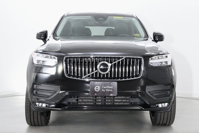 2023 Volvo XC90 B5 AWD Core photo 2