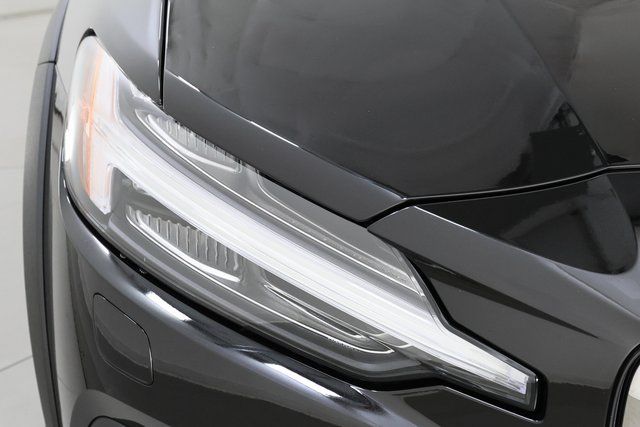 2026 Volvo V60 Cross Country Ultra - Photo 11