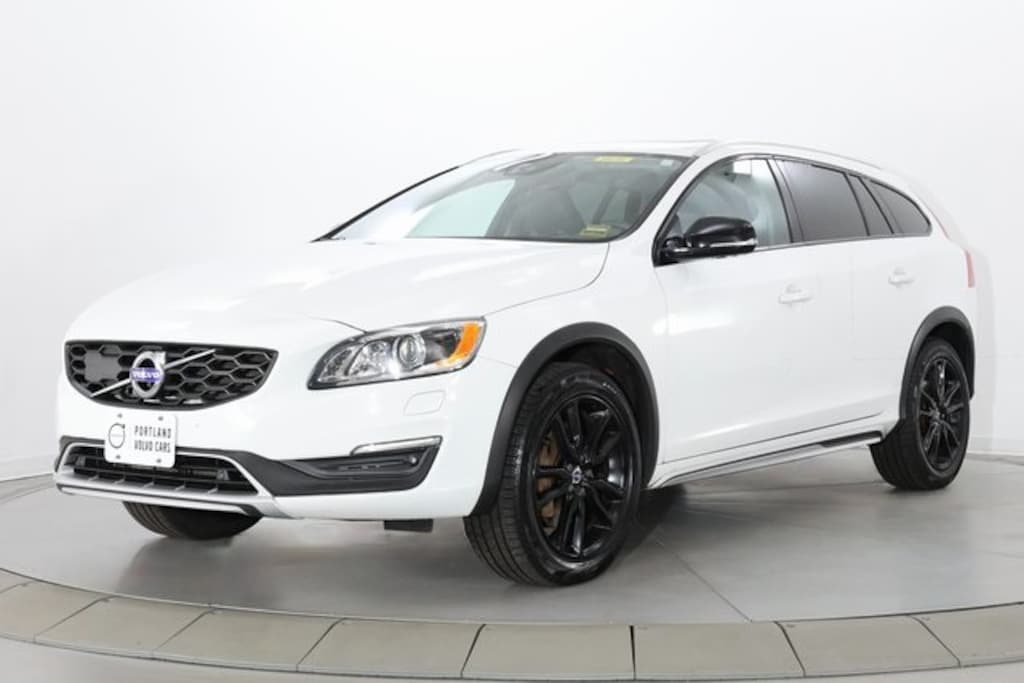 Used 2017 Volvo V60 Cross Country T5 AWD Platinum Wagon