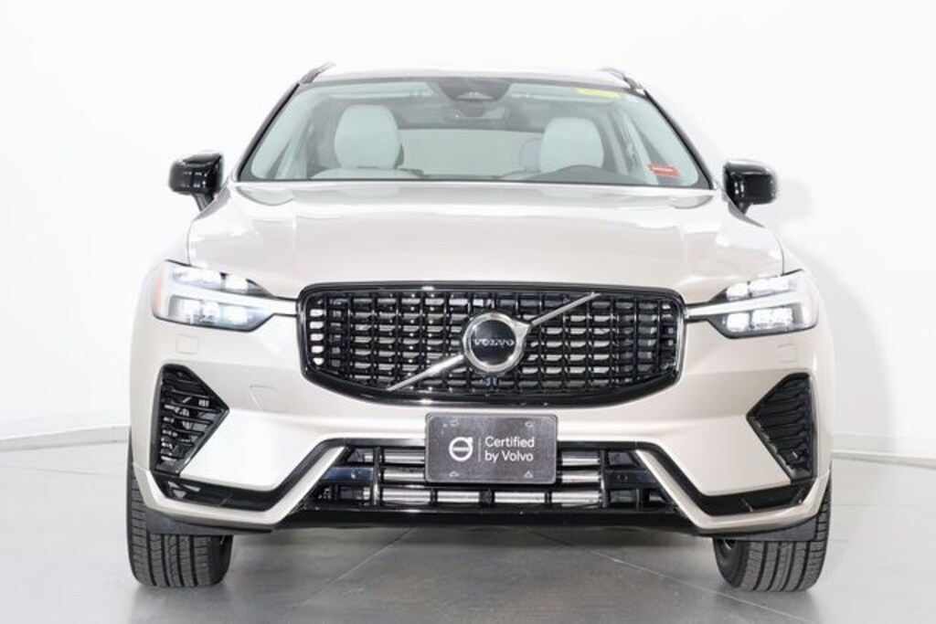 Certified 2025 Volvo XC60 plug-in hybrid T8 Core SUV