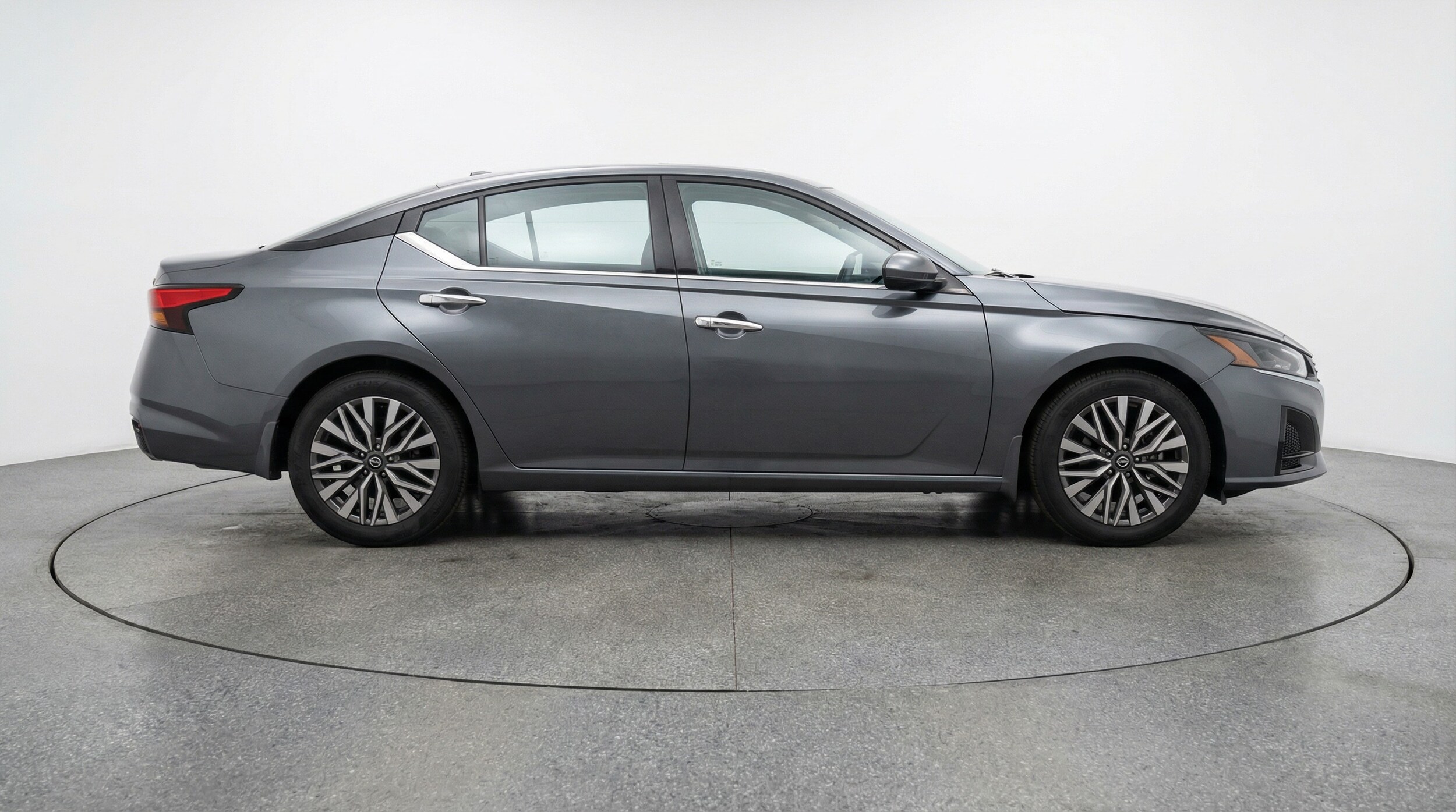 Thumbnail: 2025 Nissan Altima - 8