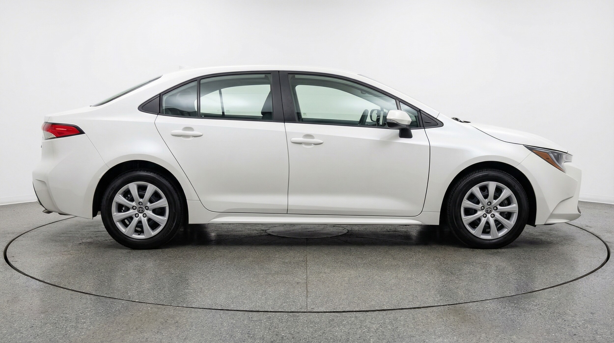 Thumbnail: 2025 Toyota Corolla - 8