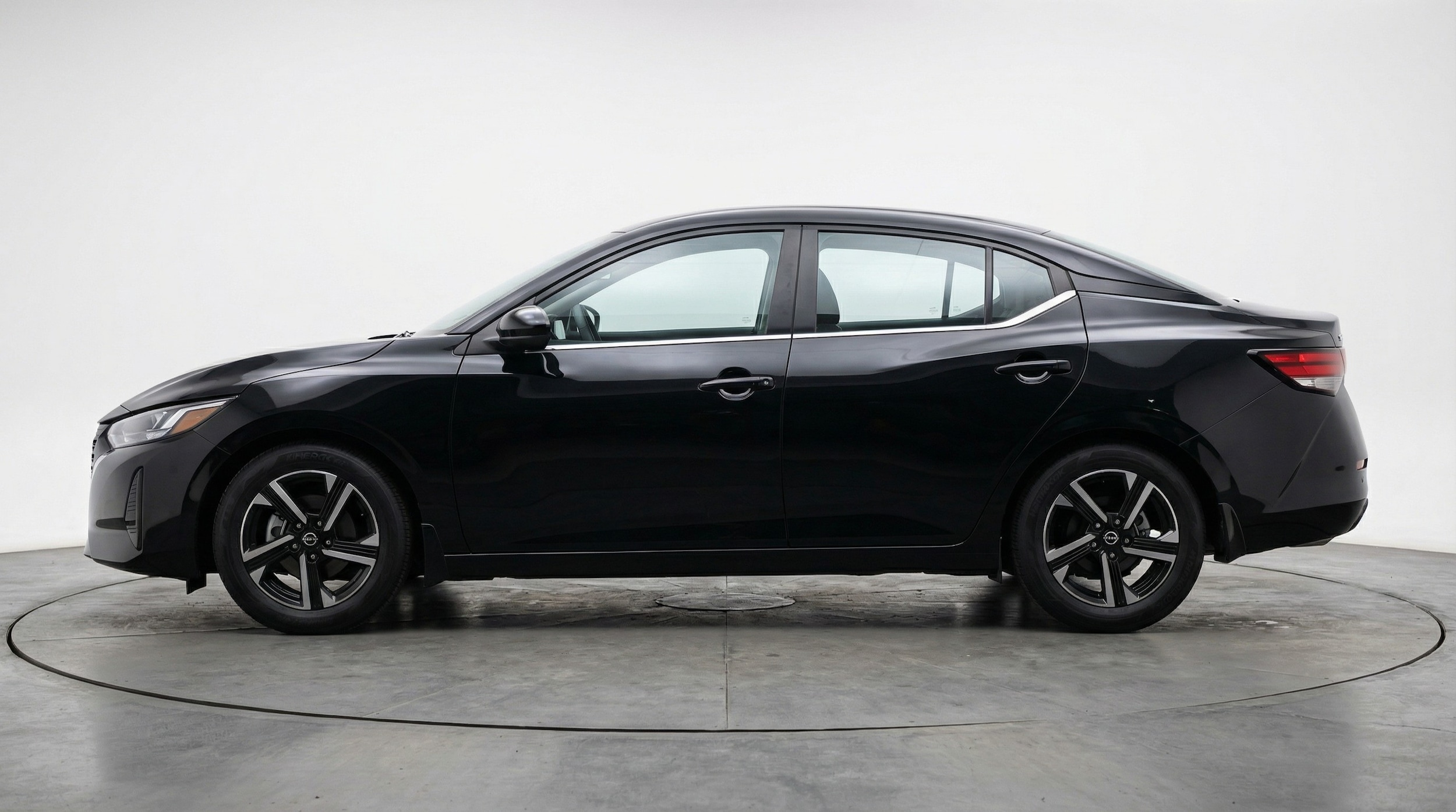 Thumbnail: 2025 Nissan Sentra - 4